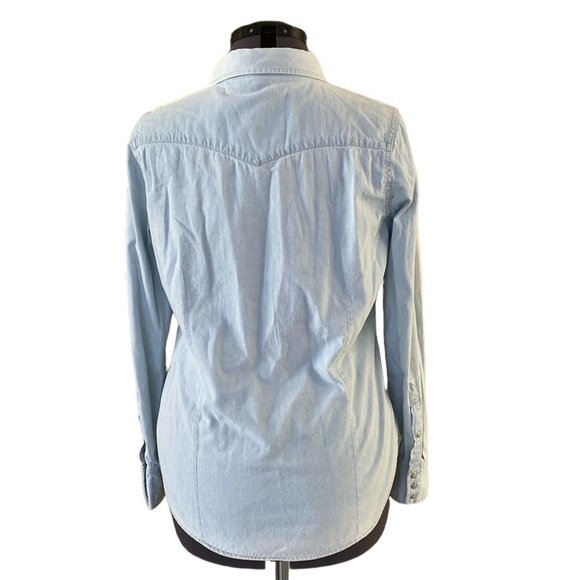 Levi’s Light White Wash Western Chambray Button Down shirt womens size L - Picture 6 of 10